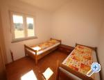 Apartments(A2+2) & Studio(A2) Rosa Fažana Chorwacja