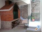 Apartments Marta Omi� Chorwacja