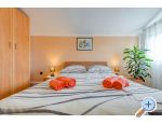 apartments Natalie Omi� Chorwacja