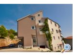 Apartments Anisija Omi� Chorwacja