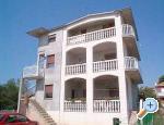 Apartments Lucija Chorwacja