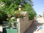Apartm�ny Tonka Vodice Chorwacja