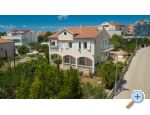 Apartments Duzelovi dvori  Vodice Chorwacja