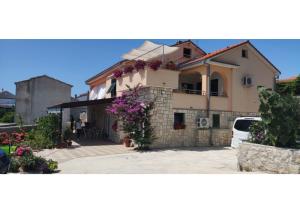 Apartman Lemi – Razanac