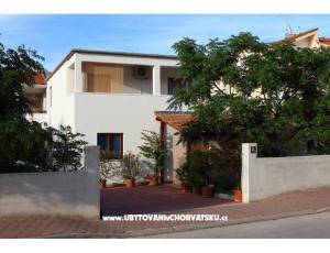 Apartmány Tina Pakoštane