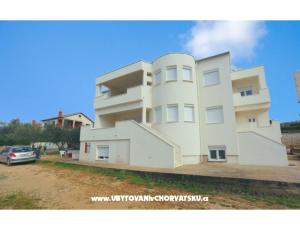 Apartmány Sandra (100 m more)