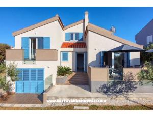 Holiday Home Victoria 