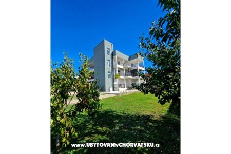 Apartmány Royal Holiday  Bibinje Chorvatsko