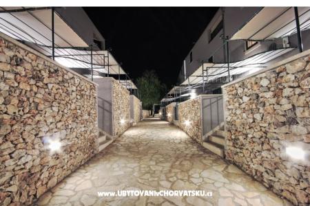 Kala mendula apartmani Brač Chorvatsko