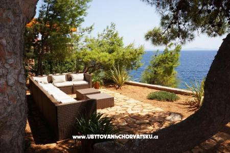 Villa pod borom ostrov Hvar Chorvatsko