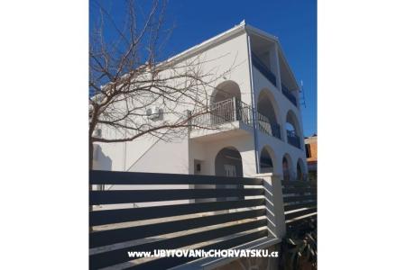 Apartmány Pralija Marina – Trogir Chorvatsko