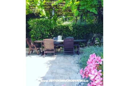 Apartmány BUTKOVIĆ DUBRAVKA Novi Vinodolski Chorvatsko