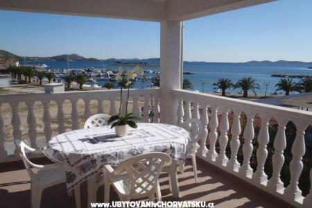 Apartmány &amp; Pokoje BRANCIN Pakoštane Chorvatsko